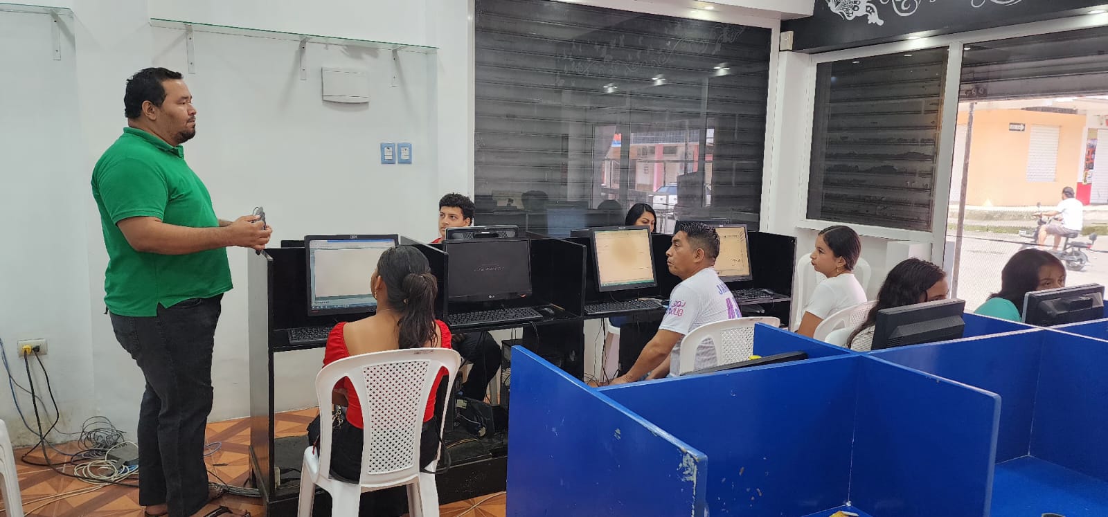 Corporación Educativa Americano